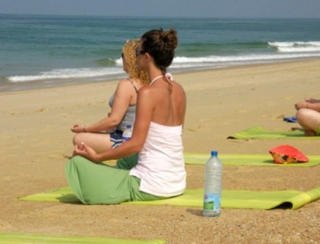  Surf and yoga 